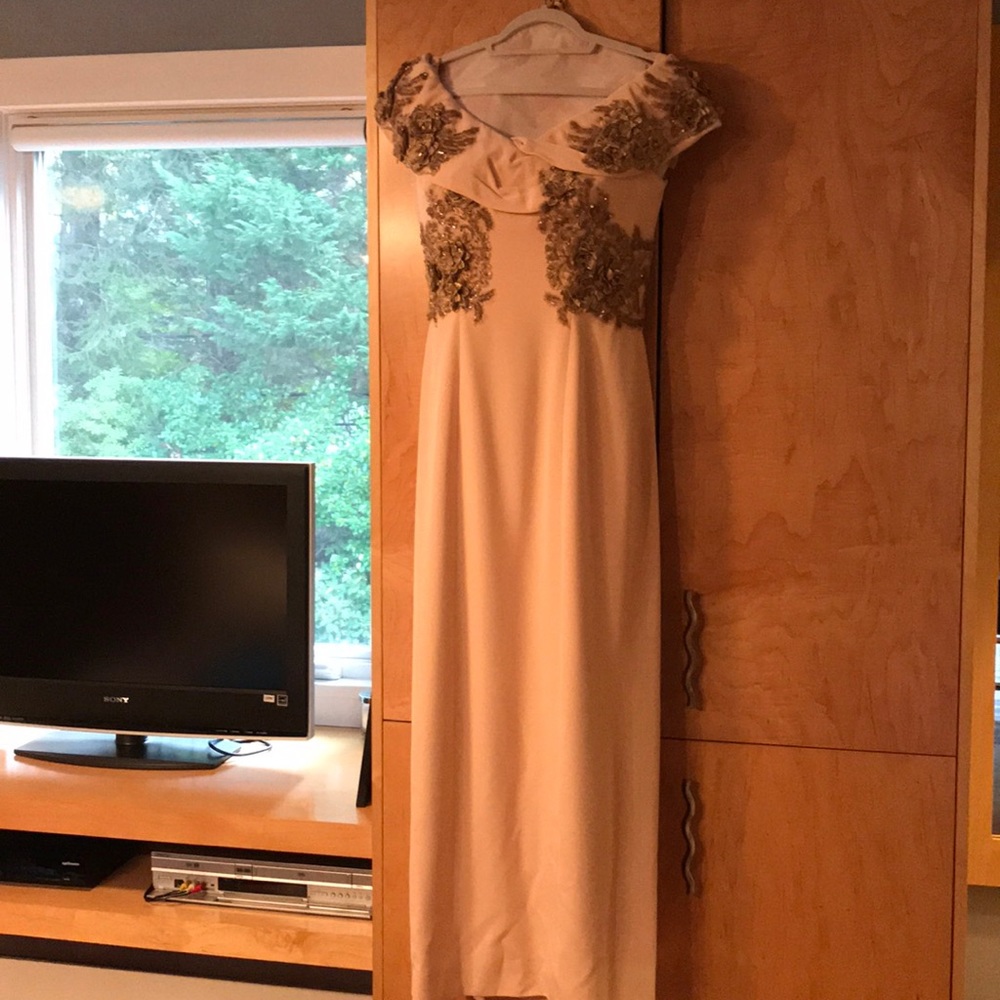 Elegant cocktail dress/gown - Picture 3 of 8